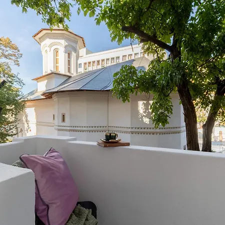 Apartament Delightful Square 1br, Balcony Church Views *
